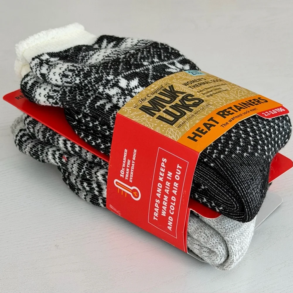 Muk Luks Black and White Snowflake Thermal Socks